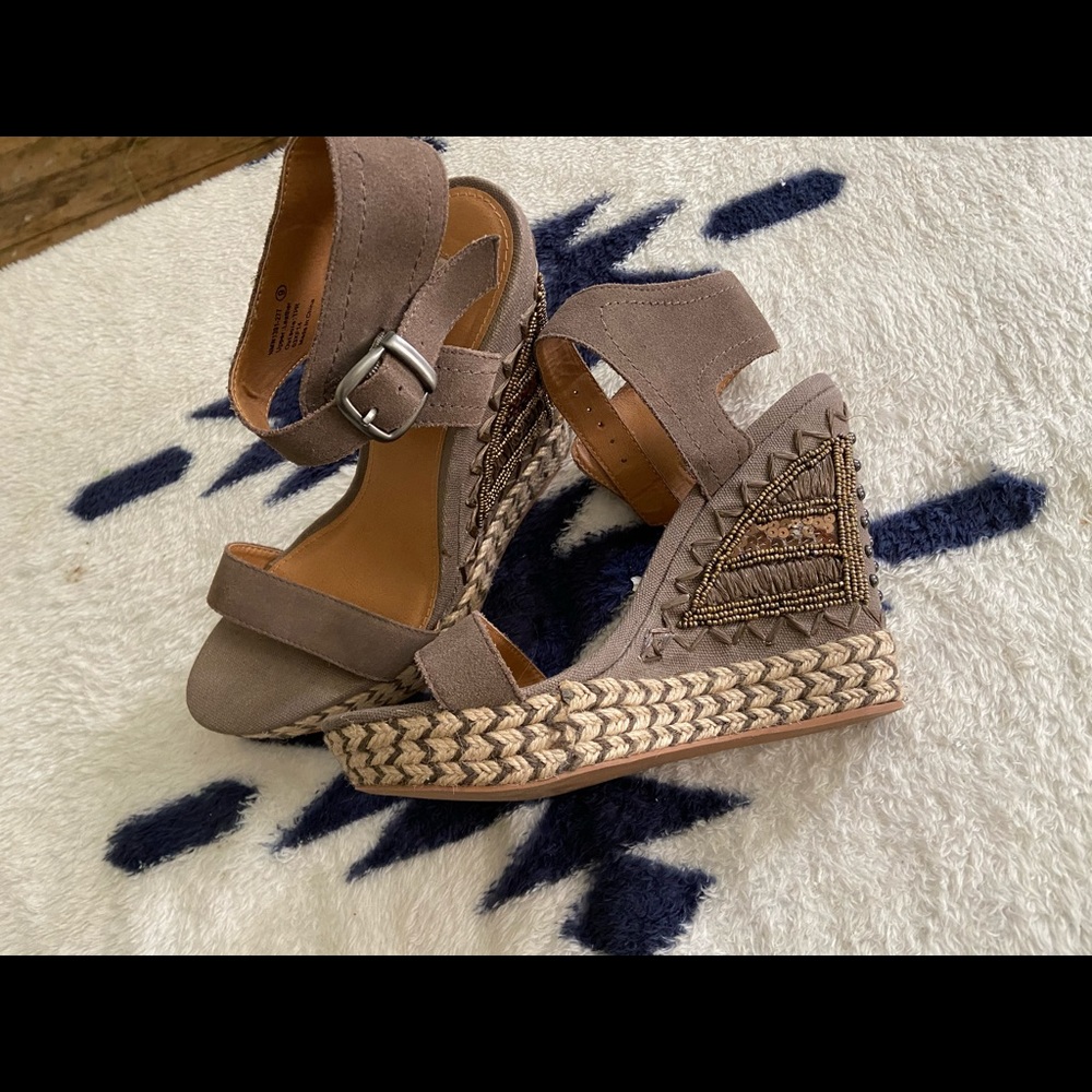 Naughty monkey sequin wedges